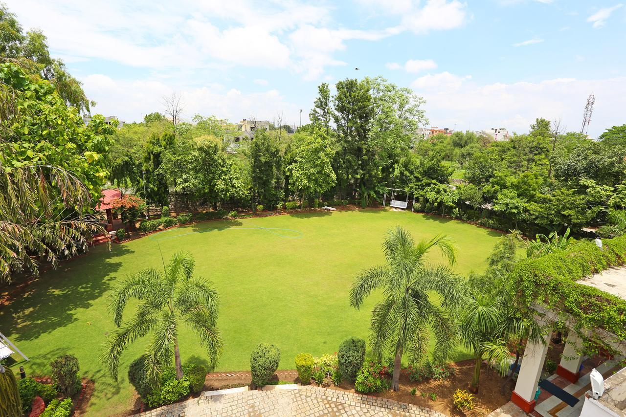 Oyo 6708 Holiday Heaven Resort Jaipur Eksteriør billede